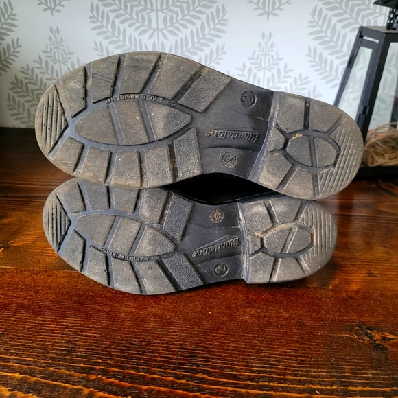 Size 2 Blundstone Boots - Picture 2 of 2